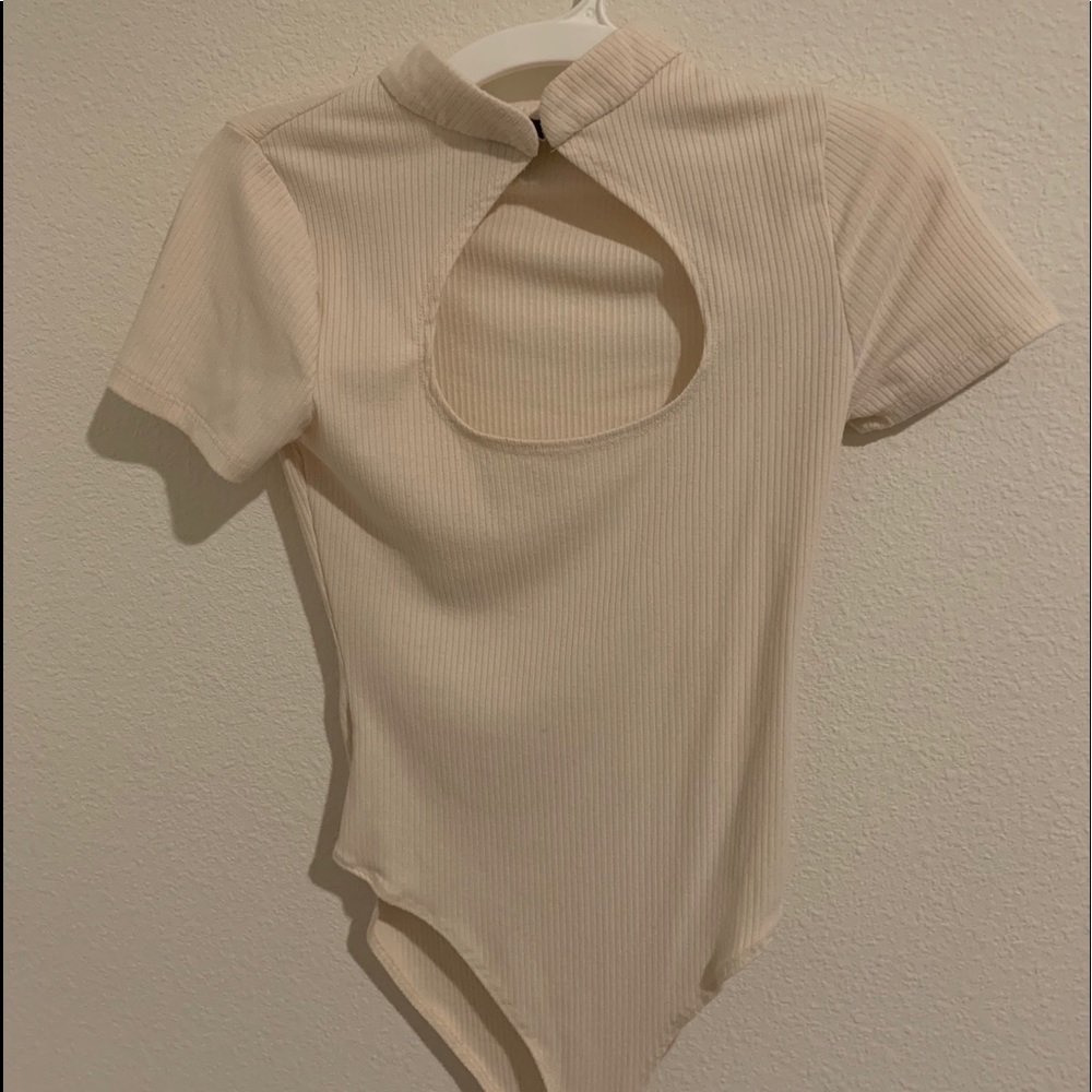 creme color body suit
